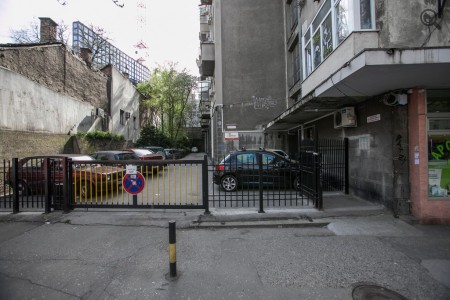 apartmani sa parkingom